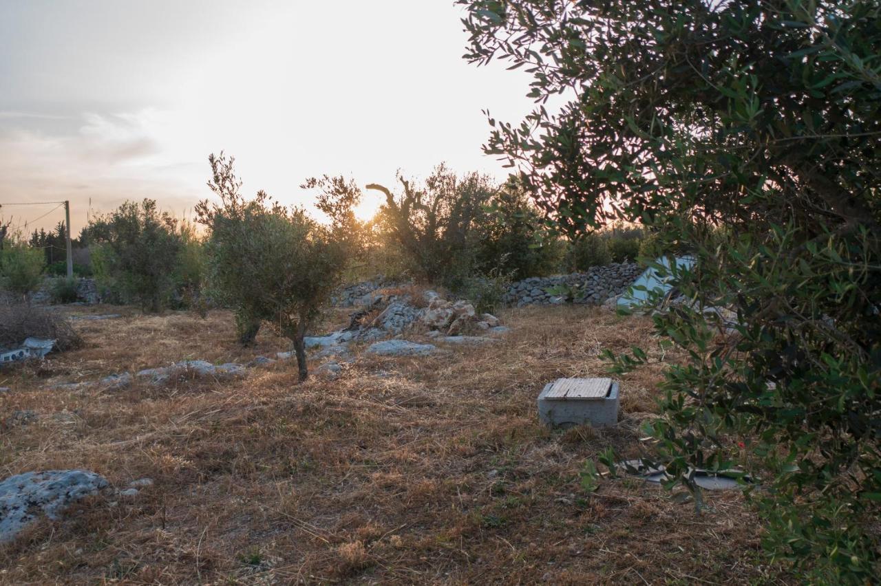 La Nicchia-Trullo Apartman Corigliano dʼOtranto Kültér fotó